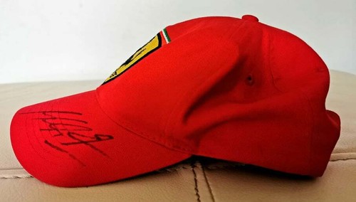 MICHAEL SCHUMACHER personal signed Scuderia Ferrari F1 cap - Picture 4 of 8
