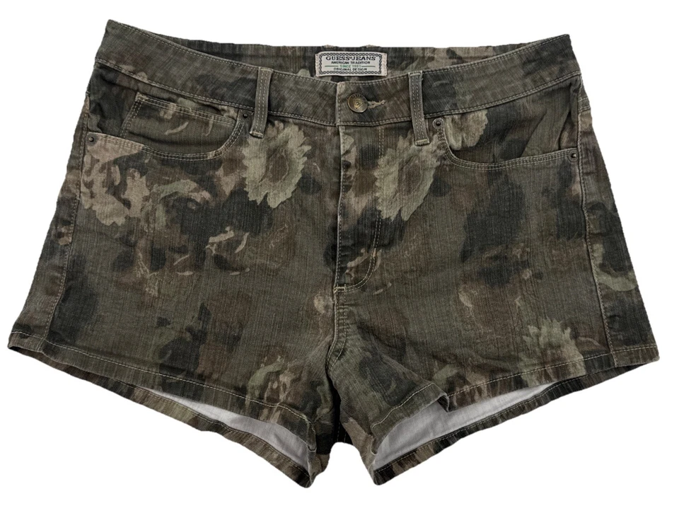 Pantalones Cortos Vaqueros Guess Vintage Floral Camuflados Talla 31 (30x2.5) Años 90 Verde Logo Guess Foto 2 de 4