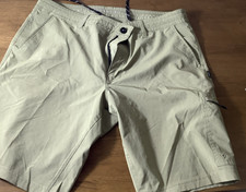 O'Neill Hybrid Men Lgt Green Cargo Shorts Casual Size 38 Logo Flat Front