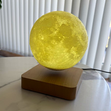 Magnetic Levitation 3D Moon Lamp – Floating LED Moon Light – White/Yellow – Exce