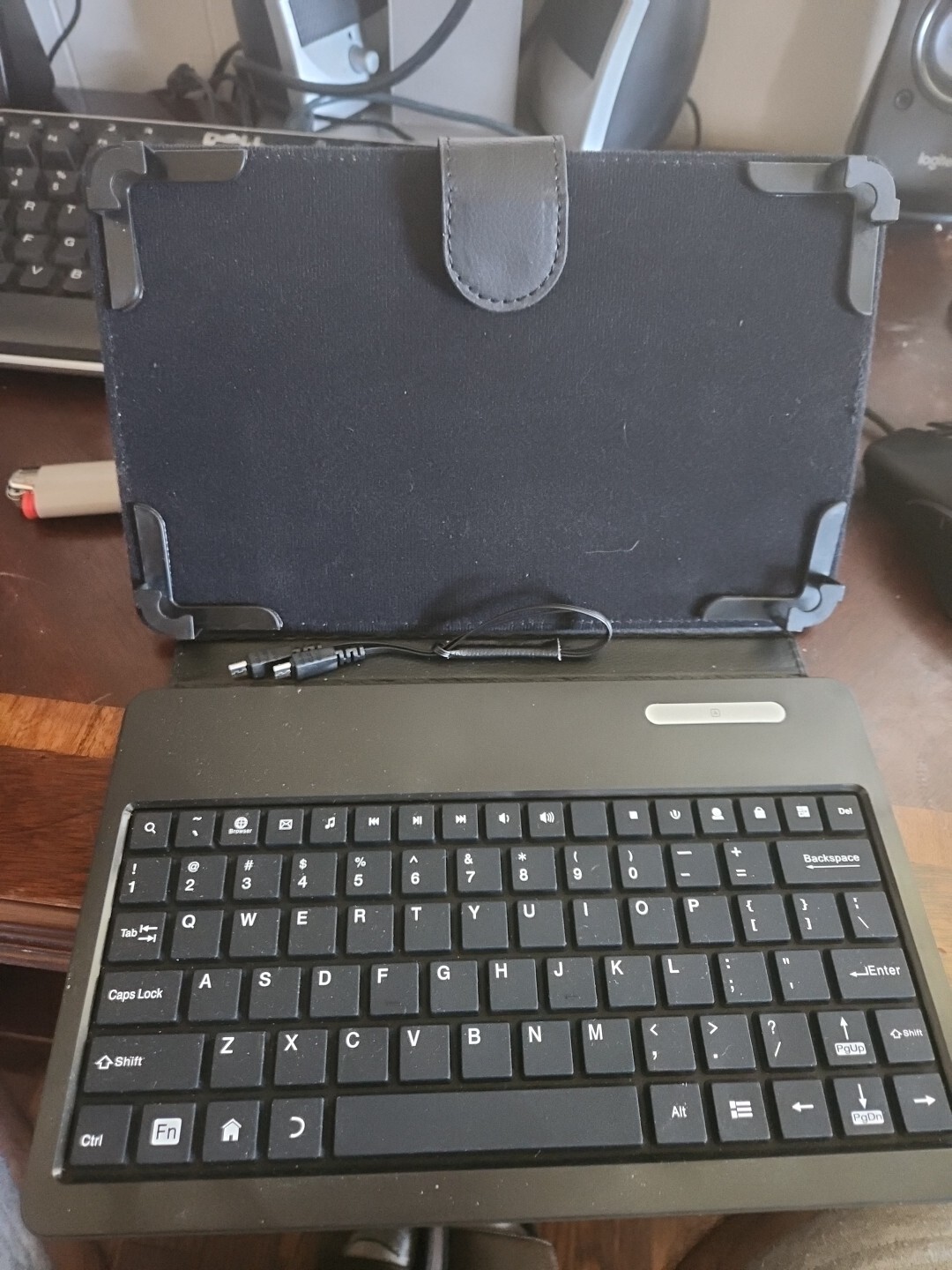 Slim Tablet Case with Built-in Wireless Keyboard-image