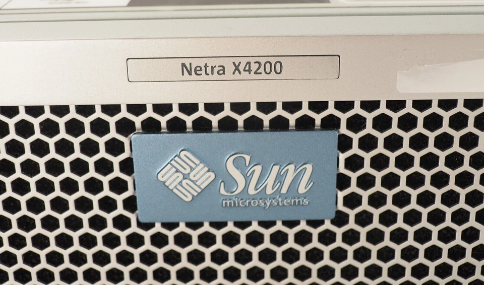 SUN Oracle Netra X4200 2 2.Ghz CPU 2GB 2 146GB Disk 2x DC Power Rack Kit - Image 3 of 4