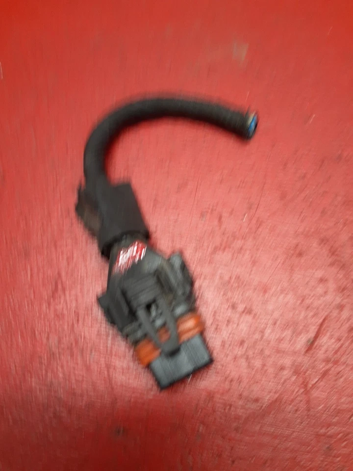 2004-2009 Hyundai Elantra 2.0L Throttle Body Unit  PIGTAIL 35100-23751 - Image 2 of 4