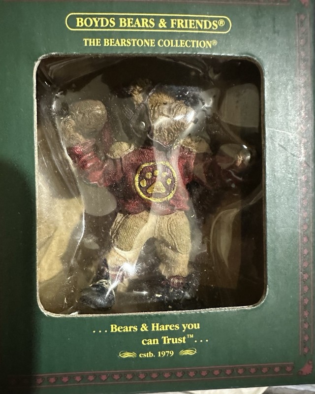 Boyd’s Bear And Friends T.D. Bearsley Ornament. Resin Figurine Style 257003