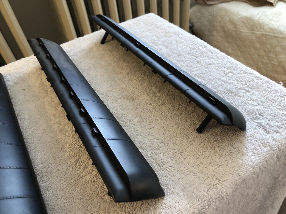 Lot of 2 MTH O Scale Black Heavyweight Passenger Car Roofs 8 Vent 15" Long - Image 4 of 4