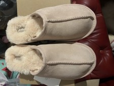 Ugg Slippers In Lovely Pink Colour Size 3 New With Box