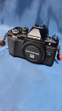 Olympus OM-D E-M10 II Mirrorless Camera Body 16MP 5-Axis Stabilization Battery