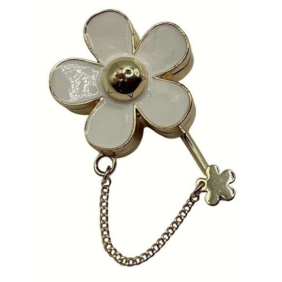 Marc Jacobs Daisy Solid Perfume Daisy brooch Whit… - image 2