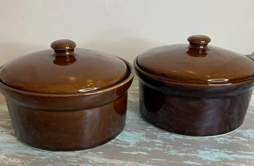 Vintage Set of 2 Rego Brown Stoneware Lidded Crocks Pots E518-07 5"d x 2 3/8"h