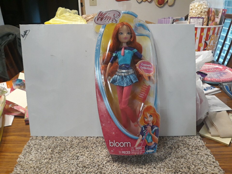 Winx Club 2012 Concert Collection Doll Bloom Jakks Pacific