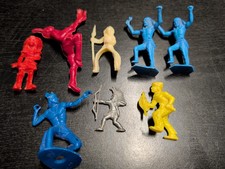 Lot Of 8 Vintage Plastic Native American Toy Figures Cowboys Indians Various