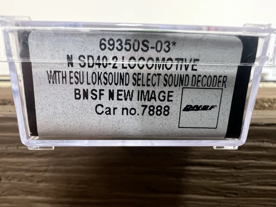 InterMountain 69350S-03 N Scale SD40-2 Locomotive w/Sound - BNSF New Image 7888 - Image 2 of 2