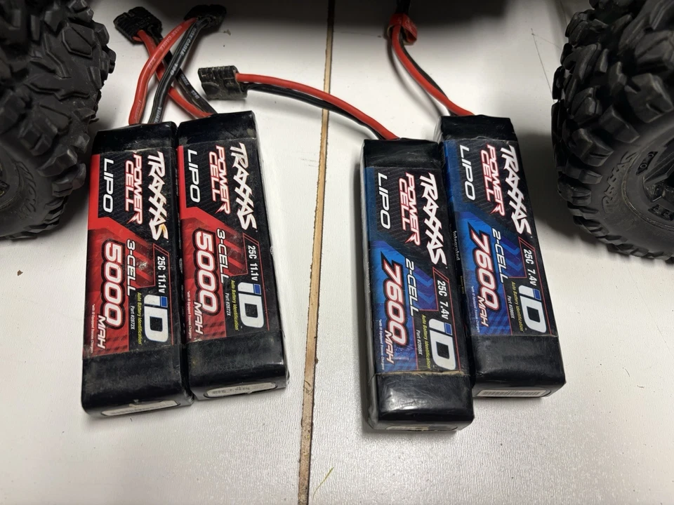 Traxxas E-Revo 2.0 VXL-6S TSM Brushless Monster Truck (4)Batteries AS-IS W/Radio - Image 3 of 4
