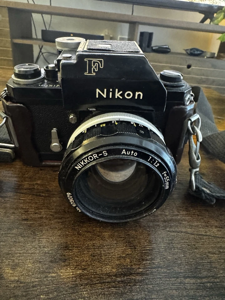 Винтажный Nikon F камеры с NIKKOR-S Auto 1:1.2 f = 55 мм объектив и кожаный чехол - Изображение 2 из 4