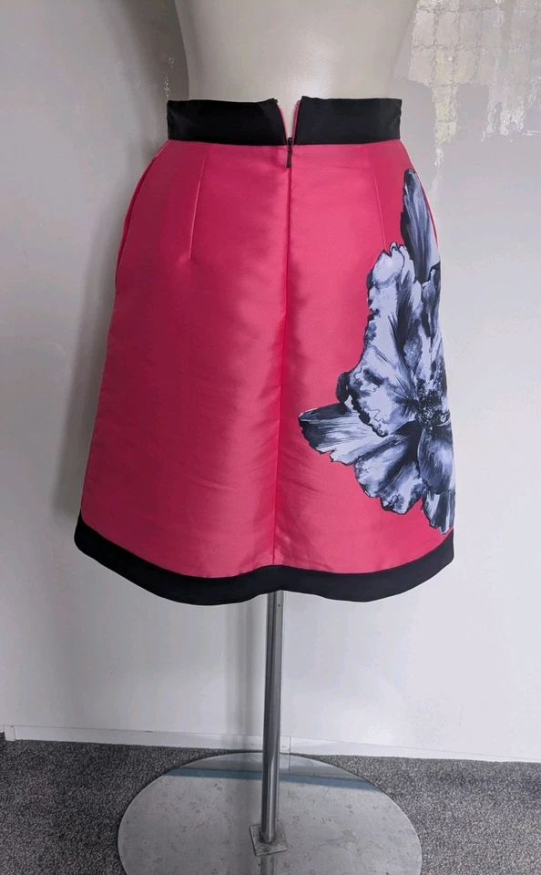 Coast Hot Pink & Black Floral Skirt. Size 6 (Fits 6-8) Excellent Condition . - Image 3 of 4