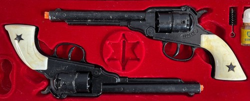 Rare BCM Apache Calibre .44 Toy Cap Gun Matched Pair Set Made England Vintage