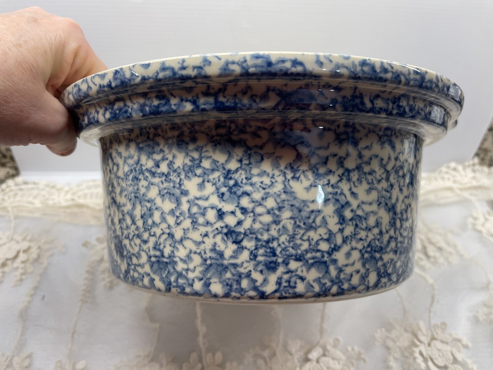 Roseville of Gerald Henn Blue Spongeware Pottery 10” 2 QT crock eBay