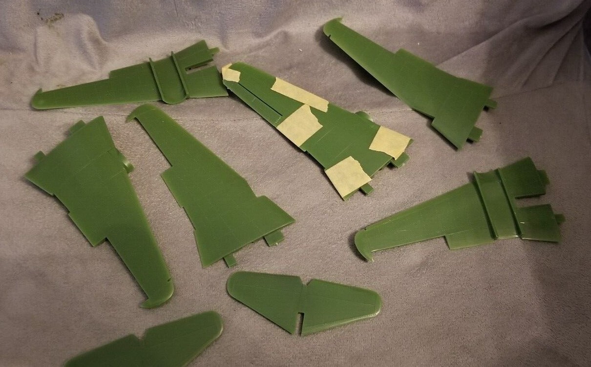 2 Kits VTG Lindberg Line Messerschmitt ME262 Plastic Airplane Model