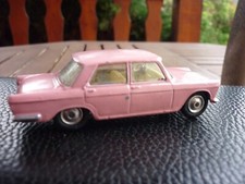 CORGI TOYS 232. Fiat 2100. Made in GB. Années 60.