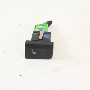 VW Polo 6R Schalter Sitzheizung rechts 6R0963564A