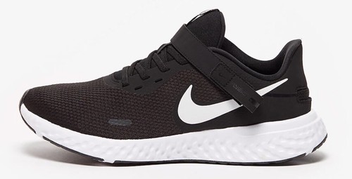 Nike Revolution 5 Flyease 4E Trainers 