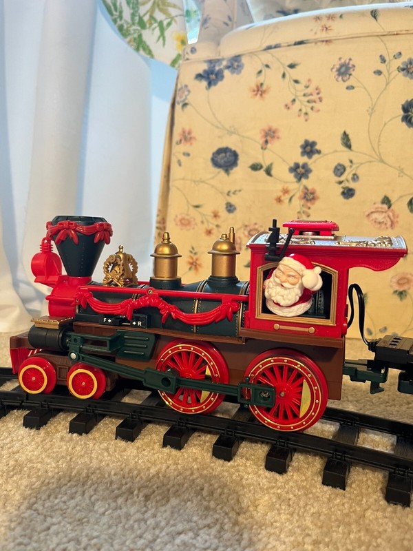 Vintage 2001 Battery Operated Train