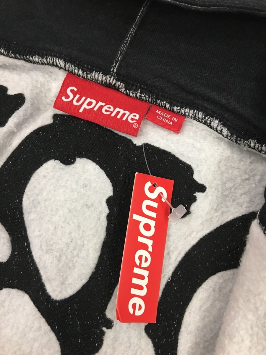 Supreme Skulls Zip Up Hooded Sweatshirt Black Large 22FW