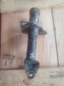 Volkswagen PASSAT B5 1998 Vorne links Halterung Stoßstange Stoßfänger vorne