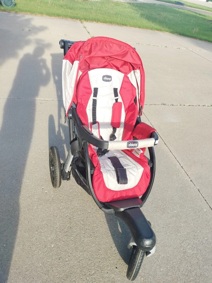 Cochecito Chicco Activ3 Sistema de Viaje para Correr + Asiento de Coche + Base Snapdragon  Foto 2 de 4