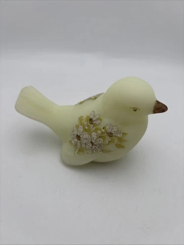 Fenton Cameo Satin Custard Glass Bird Figurine Raised Beaded Daisies Signed