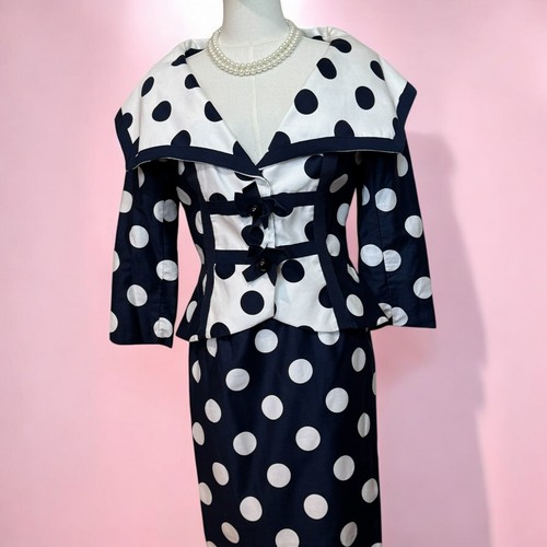 Vintage Victor Costa two piece suit. Navy and White polka dot. 1980s SZ:4