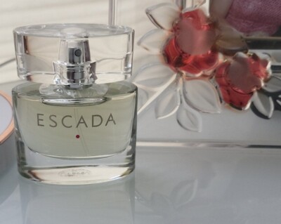 Escada Signature 1 oz  30 ml Women's Perfume