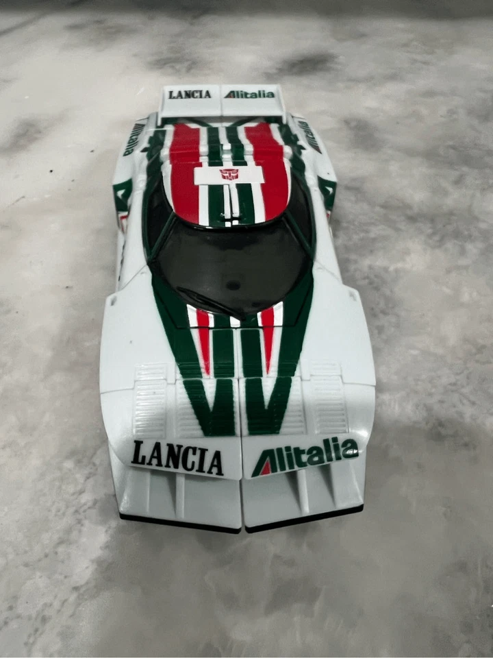 Transformers Masterpiece MP-20 Wheeljack Lancia Stratos w/ Weapons & Card - Image 2 of 4