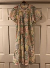 VINTAGE ZIP SNAP WRAP Lounge MUUMUU Floral Robe/House Coat/Dress M