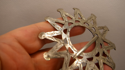 ANTIQUE VINTAGE SILVER FUR TRADING BROOCH SIGNED DE NATIVE