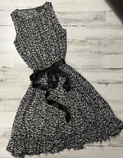 Jessica Howard Fit Flare Knee Length Ruffle Chiffon Sleeveless Dress Size 12