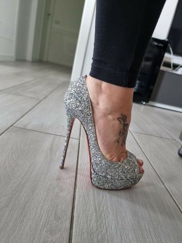 Decoltè Christian Louboutin brillantinate, colore argento. Size EU 41 | eBay