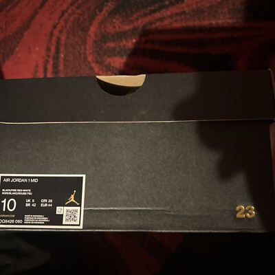 Size 10.5 - Jordan 1 Mid Banned 2020
