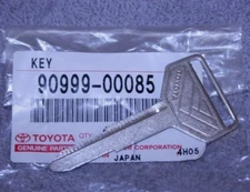 Genuine Toyota 4Runner OEM Steel Key Blank Uncut Master Key 90999-00085