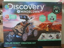 Discovery Kids Mindblown STEM 12-in-1 Solar Robot Creation 190-Piece Kit