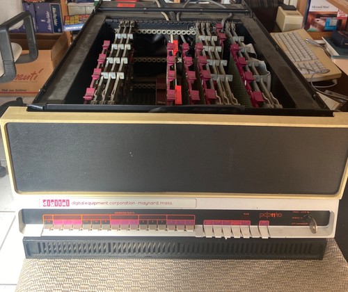 Digital Equipment Corporation DEC PDP 11-10 - Bild 1 von 5