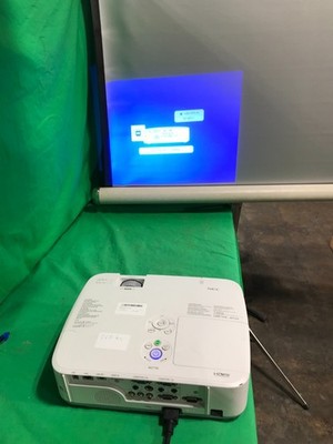 NEC  NP-M271X  3300 Lumen HDMI VGA HD Projector - VARIOUS LAMP HOURS*