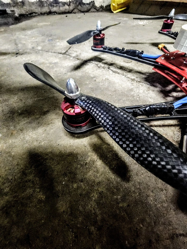 Scarab V3 550 Fpv Hexacopter with frsky x9d remote - Image 3 of 4