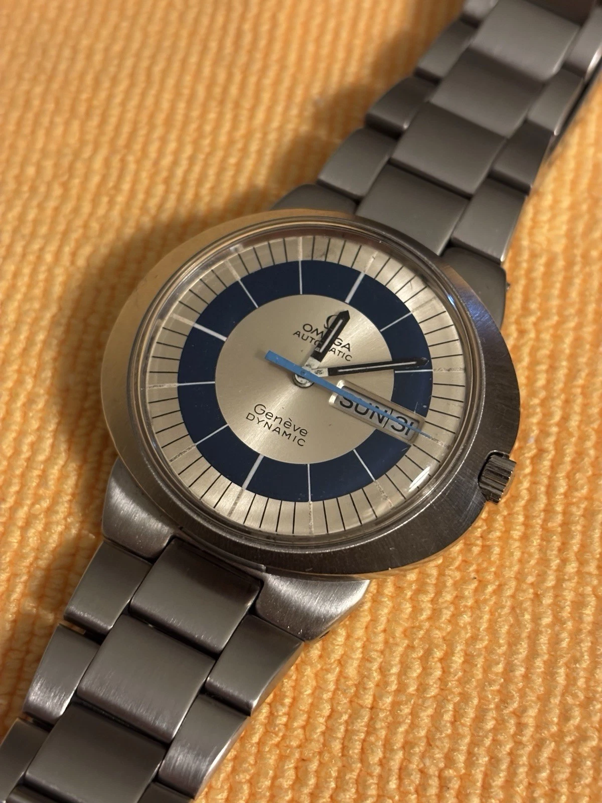 Omega — Omega Geneve Dynamic Auto, 41mm Case, Day/Date Bullseye, EVC
