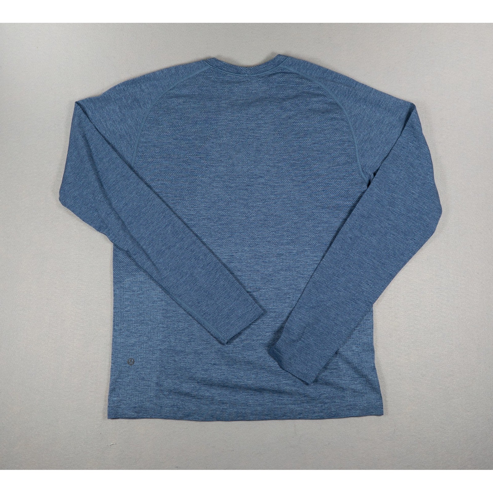 Lululemon Metal Vent Tech Long-Sleeve Shirt  Mens Medium Blue Heathered Crew image 4