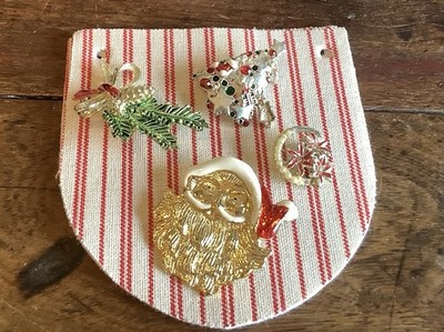 Lot of 4 Vintage Christmas Holiday Goldtone Brooches/Pins Santa Evergreens Tree