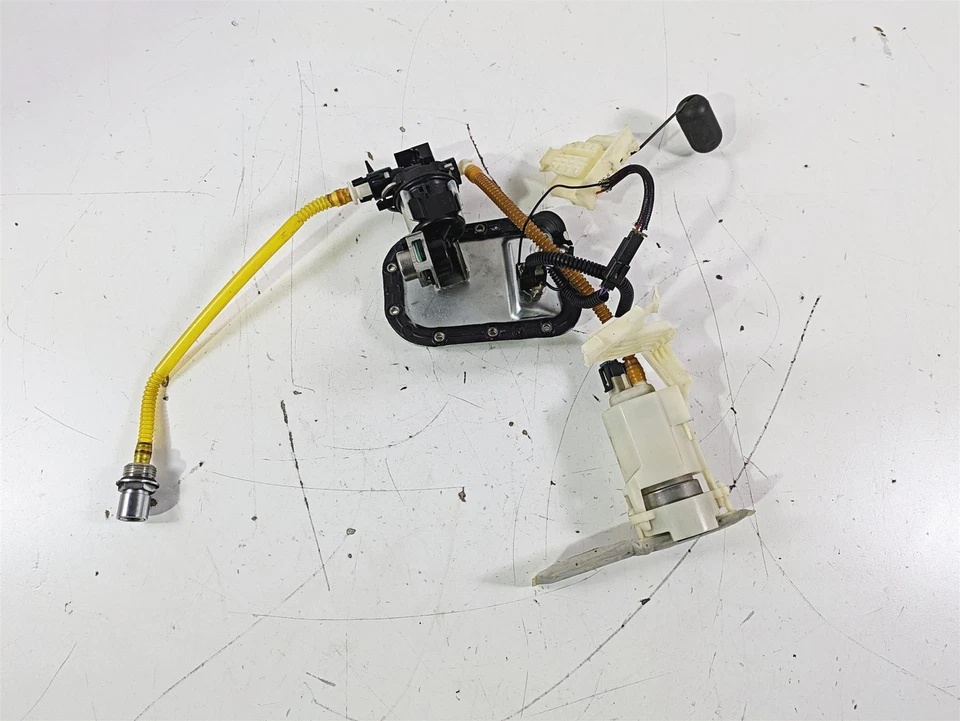 Harley-Softail Heritage 2016 FLSTC combustible gasolina bomba probada 75252-11A Foto 3 de 4