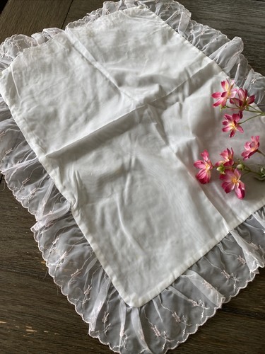 Cuscino culla orso bambola neonato bianco vintage finta rosa ricamo floreale - Foto 1 di 7