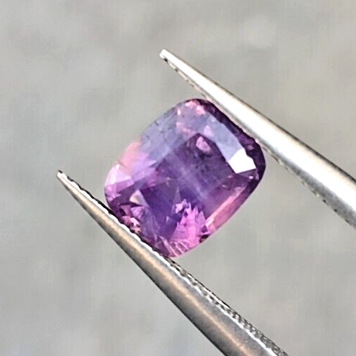 1.85 ct Natural Beautiful Faceted Kashmir Sapphire Loose Gemstone - Picture 8 of 12