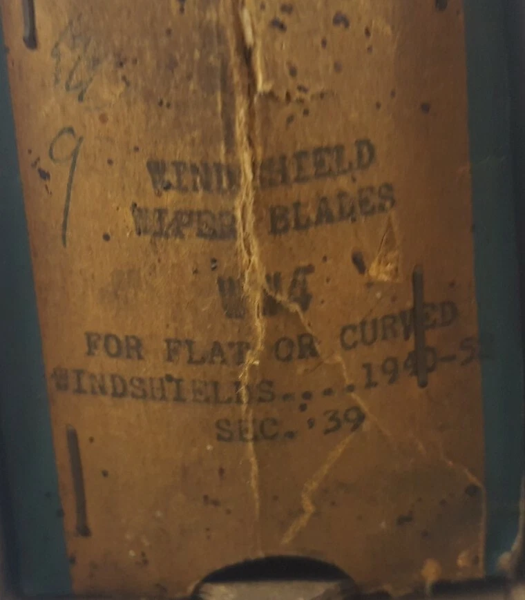 1 Nuevo NOS 1940-52 GM Ford Mopar Etc 9 7/8" Parabrisas Limpiaparabrisas Repuesto De Colección Foto 2 de 2